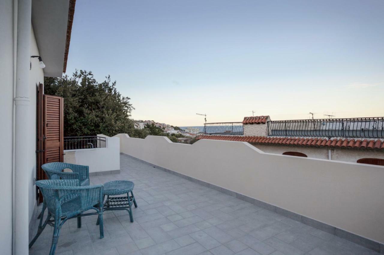 Seliche Hotel Cala Gonone Bagian luar foto