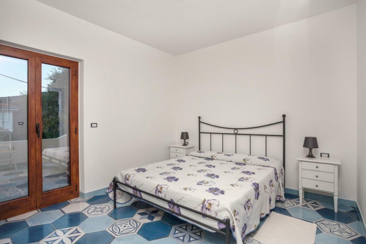 Seliche Hotel Cala Gonone Bagian luar foto