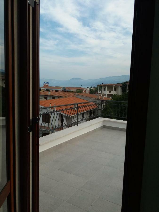 Seliche Hotel Cala Gonone Bagian luar foto
